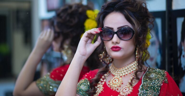 From Belly Rings To Tennis Bracelets, This Jewelry Advice Is King